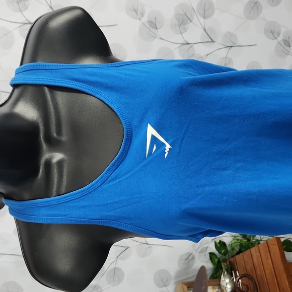 Gymshark Racerback Tank - Picture 5 of 8